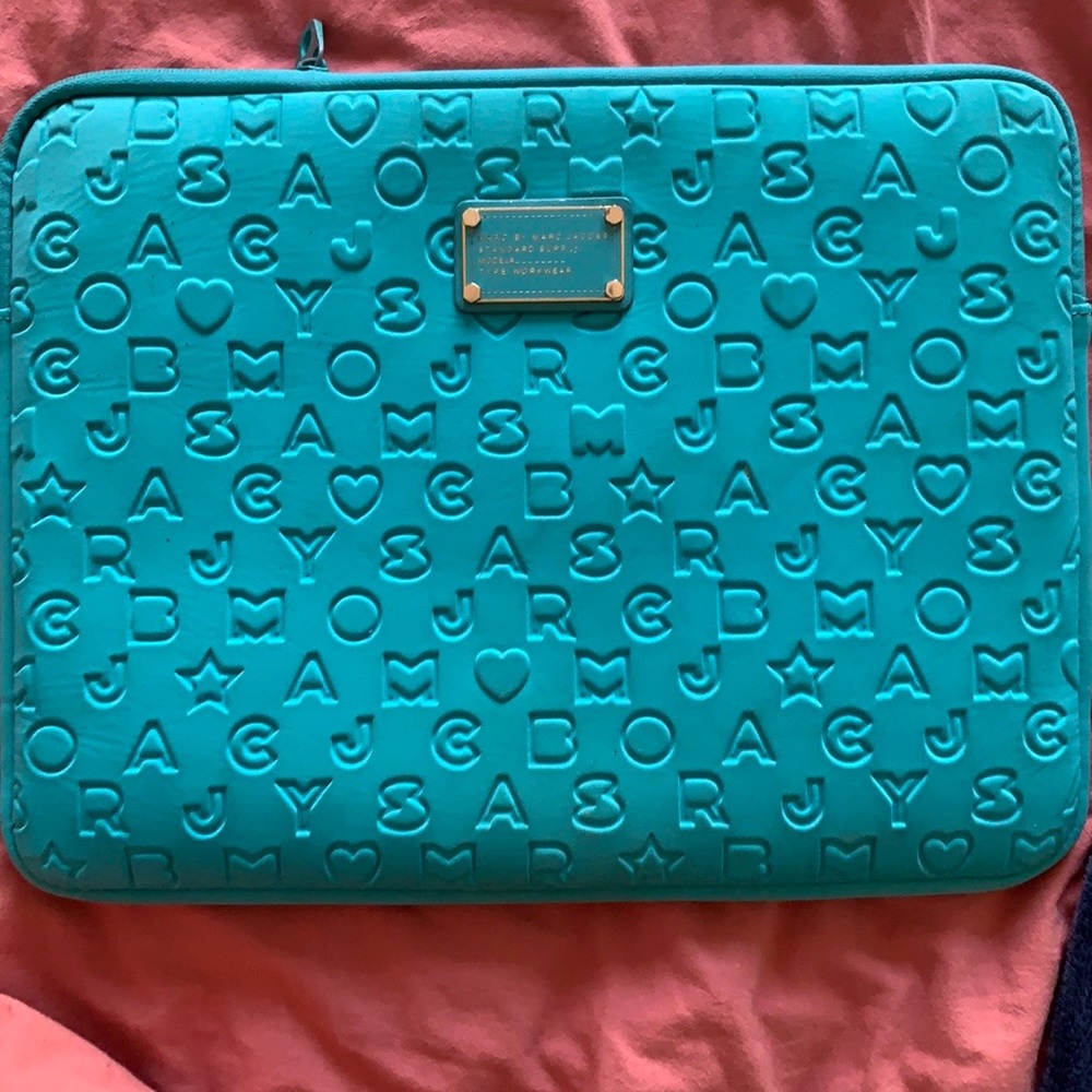 Marc Jacobs Case